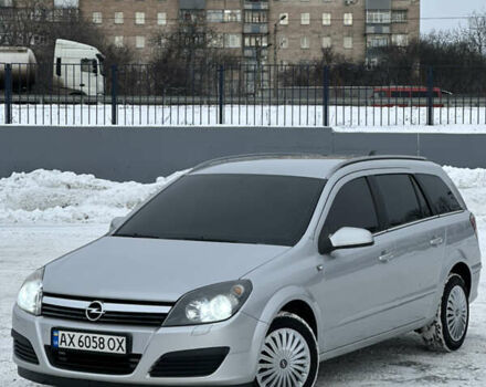 Сірий Опель Астра, об'ємом двигуна 1.6 л та пробігом 250 тис. км за 4799 $, фото 1 на Automoto.ua