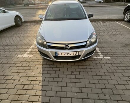 Серый Опель Астра, объемом двигателя 1.6 л и пробегом 303 тыс. км за 3700 $, фото 1 на Automoto.ua