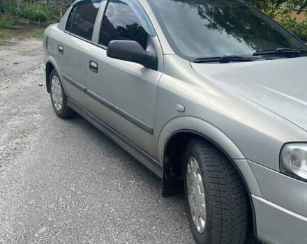 Серый Опель Астра, объемом двигателя 1.4 л и пробегом 290 тыс. км за 3800 $, фото 1 на Automoto.ua