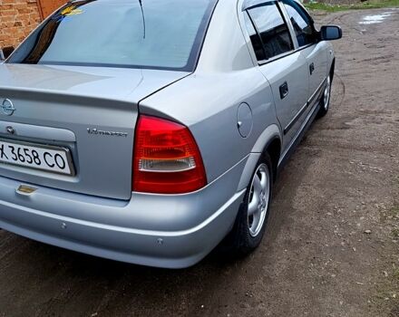 Серый Опель Астра, объемом двигателя 1.4 л и пробегом 150 тыс. км за 4100 $, фото 1 на Automoto.ua