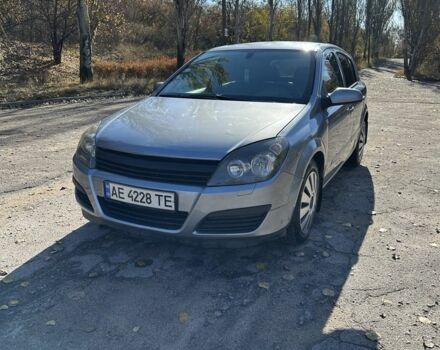 Серый Опель Астра, объемом двигателя 1.7 л и пробегом 270 тыс. км за 3750 $, фото 1 на Automoto.ua