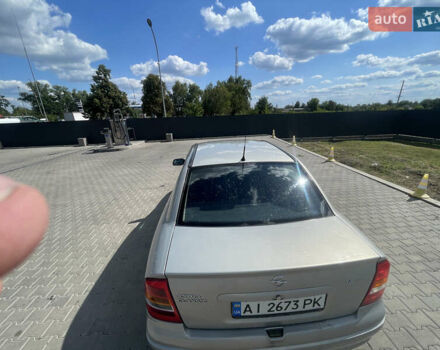 Серый Опель Астра, объемом двигателя 1.4 л и пробегом 320 тыс. км за 4200 $, фото 1 на Automoto.ua