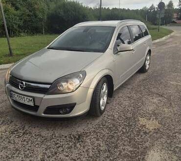 Серый Опель Астра, объемом двигателя 1.91 л и пробегом 284 тыс. км за 4700 $, фото 1 на Automoto.ua