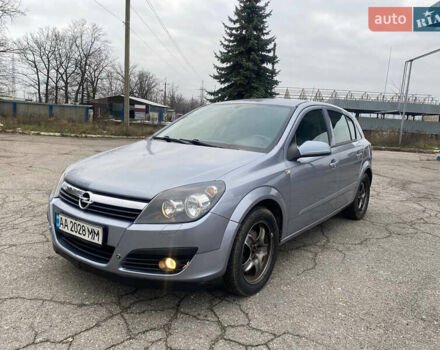 Серый Опель Астра, объемом двигателя 1.6 л и пробегом 145 тыс. км за 5200 $, фото 1 на Automoto.ua