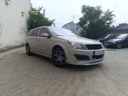 Серый Опель Астра, объемом двигателя 1.6 л и пробегом 340 тыс. км за 4000 $, фото 1 на Automoto.ua