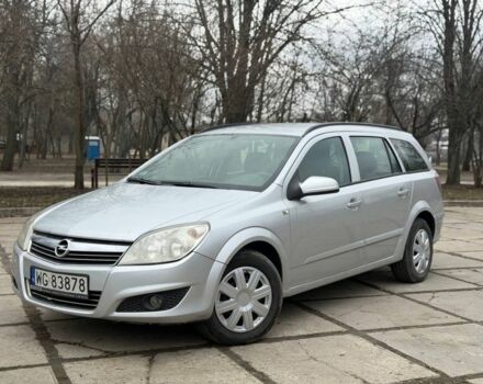 Серый Опель Астра, объемом двигателя 1.7 л и пробегом 303 тыс. км за 2600 $, фото 1 на Automoto.ua