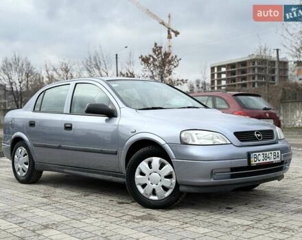 Серый Опель Астра, объемом двигателя 1.6 л и пробегом 134 тыс. км за 3600 $, фото 1 на Automoto.ua