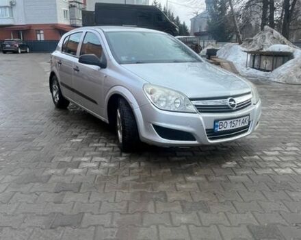 Серый Опель Астра, объемом двигателя 1.4 л и пробегом 240 тыс. км за 3299 $, фото 1 на Automoto.ua