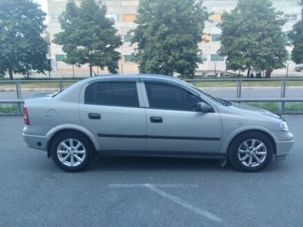 Серый Опель Астра, объемом двигателя 0 л и пробегом 330 тыс. км за 3200 $, фото 1 на Automoto.ua