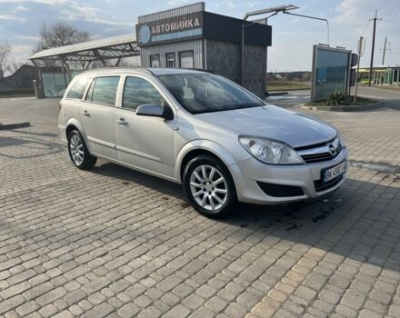 Серый Опель Астра, объемом двигателя 1.7 л и пробегом 265 тыс. км за 3900 $, фото 1 на Automoto.ua