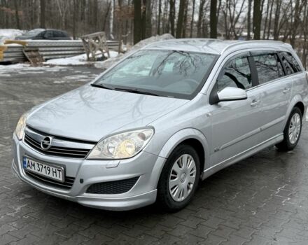 Серый Опель Астра, объемом двигателя 1.6 л и пробегом 330 тыс. км за 4700 $, фото 1 на Automoto.ua