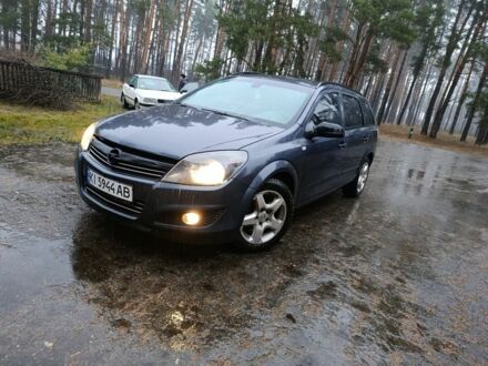 Серый Опель Астра, объемом двигателя 1.6 л и пробегом 200 тыс. км за 4700 $, фото 1 на Automoto.ua