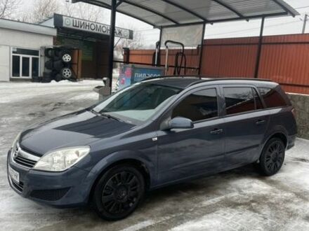 Серый Опель Астра, объемом двигателя 1.69 л и пробегом 266 тыс. км за 4700 $, фото 1 на Automoto.ua