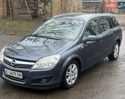 Серый Опель Астра, объемом двигателя 1.6 л и пробегом 250 тыс. км за 5300 $, фото 1 на Automoto.ua