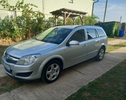 Серый Опель Астра, объемом двигателя 1.9 л и пробегом 310 тыс. км за 4000 $, фото 1 на Automoto.ua