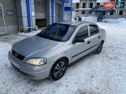 Серый Опель Астра, объемом двигателя 1.6 л и пробегом 356 тыс. км за 3200 $, фото 1 на Automoto.ua