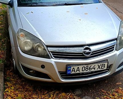 Сірий Опель Астра, об'ємом двигуна 1.7 л та пробігом 364 тис. км за 3200 $, фото 1 на Automoto.ua