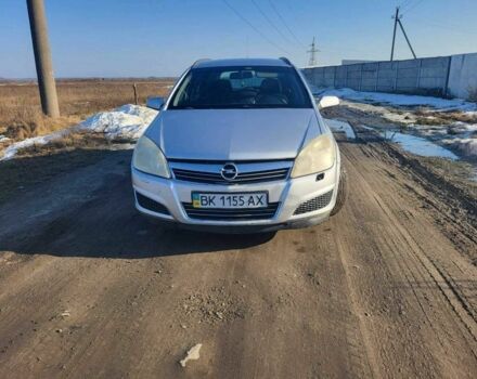 Серый Опель Астра, объемом двигателя 1.6 л и пробегом 314 тыс. км за 5200 $, фото 1 на Automoto.ua