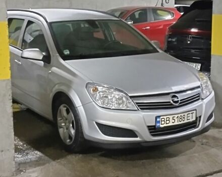 Серый Опель Астра, объемом двигателя 1.9 л и пробегом 289 тыс. км за 5500 $, фото 1 на Automoto.ua