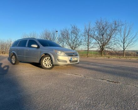 Серый Опель Астра, объемом двигателя 1.7 л и пробегом 381 тыс. км за 2300 $, фото 1 на Automoto.ua