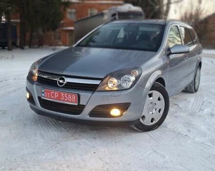 Серый Опель Астра, объемом двигателя 0 л и пробегом 205 тыс. км за 5699 $, фото 1 на Automoto.ua