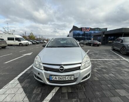 Серый Опель Астра, объемом двигателя 1.6 л и пробегом 315 тыс. км за 3900 $, фото 1 на Automoto.ua