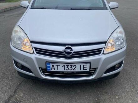 Серый Опель Астра, объемом двигателя 1.6 л и пробегом 289 тыс. км за 4750 $, фото 1 на Automoto.ua