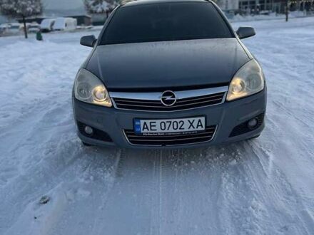 Серый Опель Астра, объемом двигателя 1.9 л и пробегом 330 тыс. км за 4800 $, фото 1 на Automoto.ua