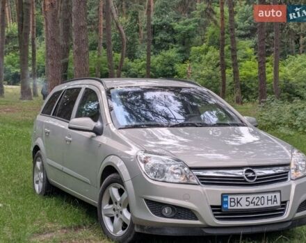 Серый Опель Астра, объемом двигателя 1.9 л и пробегом 340 тыс. км за 5500 $, фото 1 на Automoto.ua