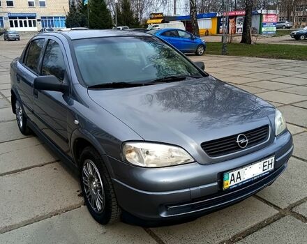 Серый Опель Астра, объемом двигателя 1.6 л и пробегом 172 тыс. км за 3800 $, фото 1 на Automoto.ua