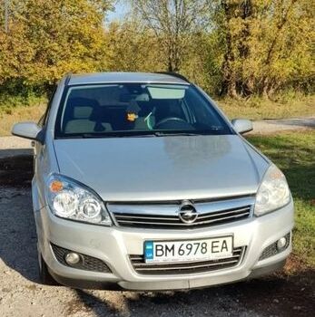Серый Опель Астра, объемом двигателя 1.6 л и пробегом 236 тыс. км за 5100 $, фото 1 на Automoto.ua