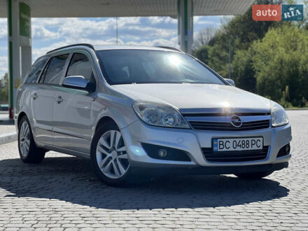 Опель Астра 2007 у Стрые на Automoto.ua Сірий Опель Астра, об'ємом двигуна 1.6 л та пробігом 296 тис. км за 4899 $, фото 1 на Automoto.ua