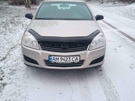 Серый Опель Астра, объемом двигателя 1.4 л и пробегом 210 тыс. км за 3800 $, фото 1 на Automoto.ua