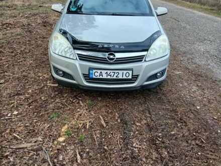 Серый Опель Астра, объемом двигателя 1.6 л и пробегом 200 тыс. км за 4800 $, фото 1 на Automoto.ua