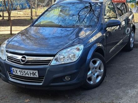 Серый Опель Астра, объемом двигателя 1.6 л и пробегом 129 тыс. км за 4300 $, фото 1 на Automoto.ua