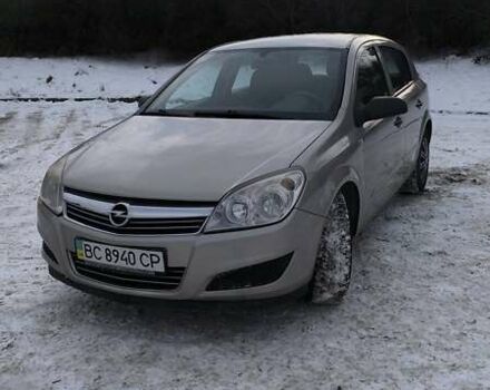 Серый Опель Астра, объемом двигателя 1.4 л и пробегом 237 тыс. км за 3500 $, фото 1 на Automoto.ua