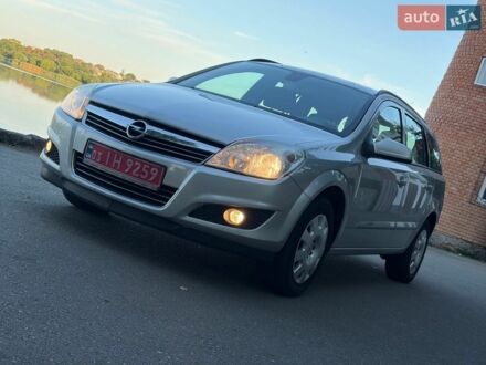 Сірий Опель Астра, об'ємом двигуна 1.6 л та пробігом 227 тис. км за 5600 $, фото 1 на Automoto.ua