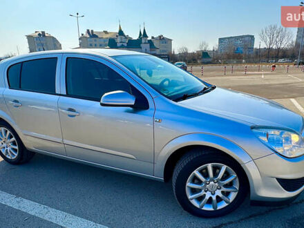 Серый Опель Астра, объемом двигателя 1.6 л и пробегом 235 тыс. км за 5200 $, фото 1 на Automoto.ua