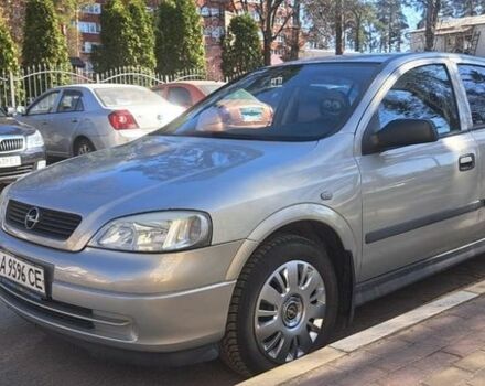 Серый Опель Астра, объемом двигателя 1.6 л и пробегом 214 тыс. км за 3100 $, фото 1 на Automoto.ua