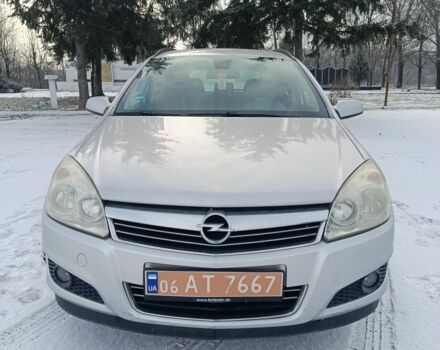 Серый Опель Астра, объемом двигателя 1.6 л и пробегом 227 тыс. км за 5400 $, фото 1 на Automoto.ua