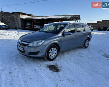 Серый Опель Астра, объемом двигателя 1.6 л и пробегом 238 тыс. км за 4450 $, фото 1 на Automoto.ua