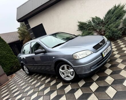 Серый Опель Астра, объемом двигателя 1.6 л и пробегом 143 тыс. км за 4900 $, фото 1 на Automoto.ua