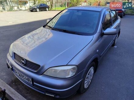 Серый Опель Астра, объемом двигателя 1.39 л и пробегом 190 тыс. км за 4100 $, фото 1 на Automoto.ua