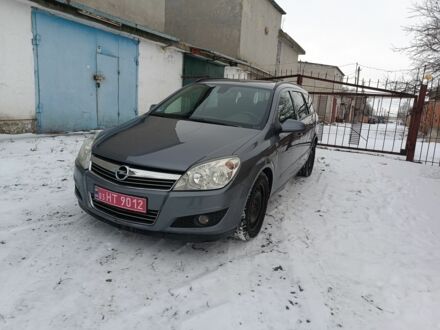 Серый Опель Астра, объемом двигателя 1.9 л и пробегом 216 тыс. км за 6800 $, фото 1 на Automoto.ua