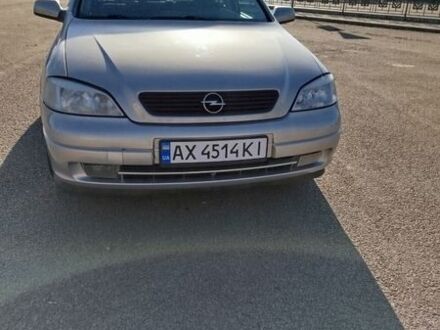 Серый Опель Астра, объемом двигателя 1.4 л и пробегом 180 тыс. км за 3700 $, фото 1 на Automoto.ua
