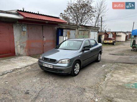 Серый Опель Астра, объемом двигателя 1.36 л и пробегом 220 тыс. км за 3200 $, фото 1 на Automoto.ua