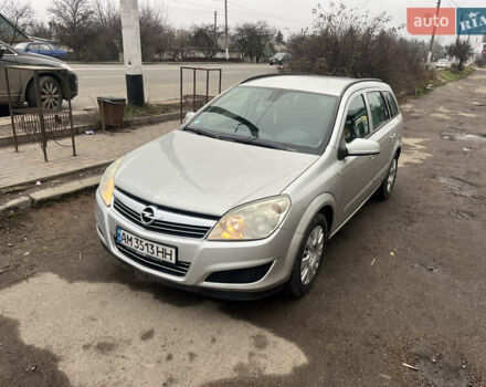 Серый Опель Астра, объемом двигателя 1.69 л и пробегом 304 тыс. км за 4900 $, фото 1 на Automoto.ua