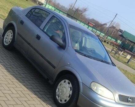 Серый Опель Астра, объемом двигателя 1.4 л и пробегом 271 тыс. км за 3400 $, фото 1 на Automoto.ua