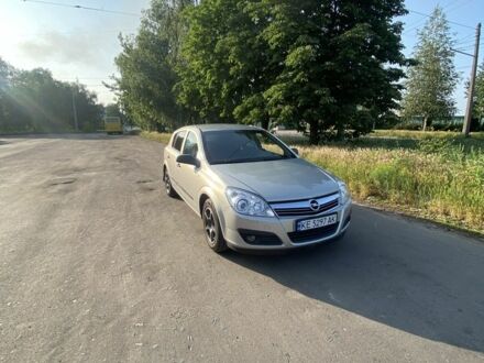 Опель Астра 2007 у Черкасах на Automoto.ua Сірий Опель Астра, об'ємом двигуна 1.4 л та пробігом 300 тис. км за 4200 $, фото 1 на Automoto.ua