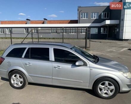 Серый Опель Астра, объемом двигателя 1.6 л и пробегом 254 тыс. км за 5000 $, фото 1 на Automoto.ua